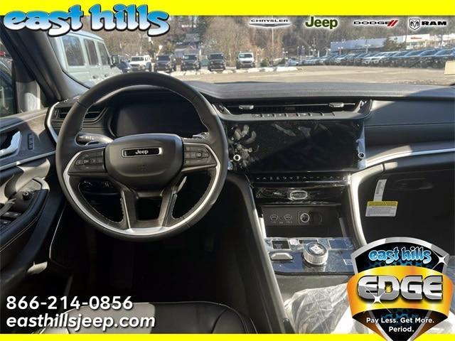 new 2026 Jeep Grand Cherokee car, priced at $51,330