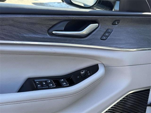 used 2021 Jeep Grand Cherokee L car, priced at $28,879