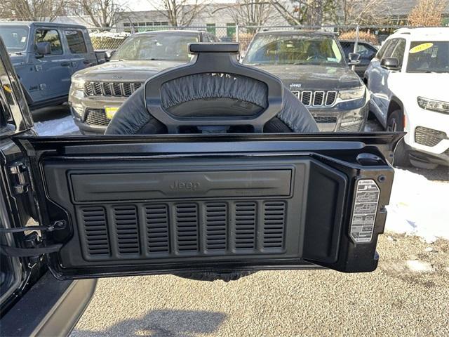 used 2021 Jeep Wrangler Unlimited car, priced at $27,560
