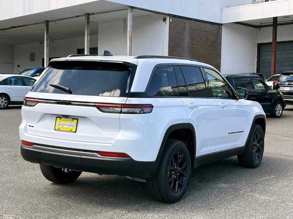 new 2026 Jeep Grand Cherokee car, priced at $48,750