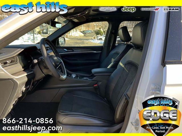 new 2026 Jeep Grand Cherokee car, priced at $48,330