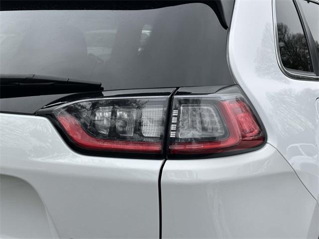 used 2019 Jeep Cherokee car, priced at $16,495