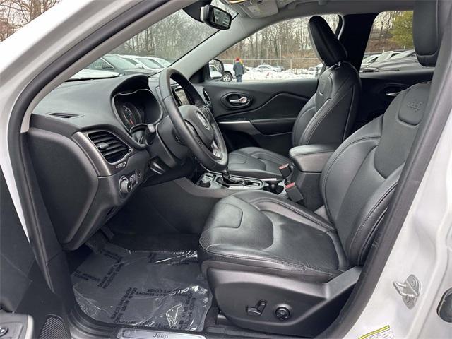 used 2019 Jeep Cherokee car, priced at $16,495