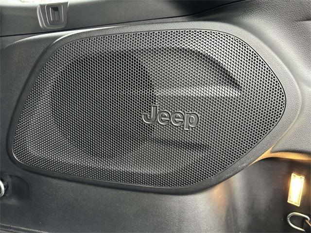 used 2019 Jeep Cherokee car, priced at $16,495