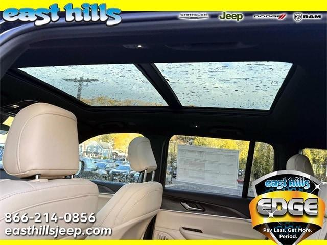 new 2025 Jeep Grand Cherokee car, priced at $50,435