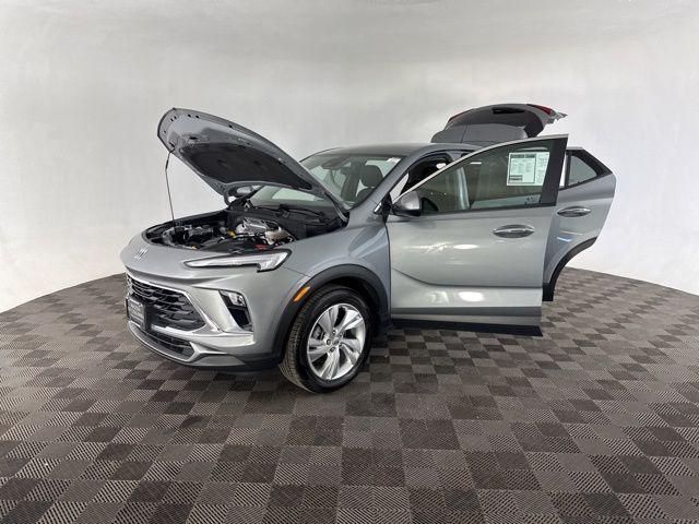 used 2025 Buick Encore GX car, priced at $23,400