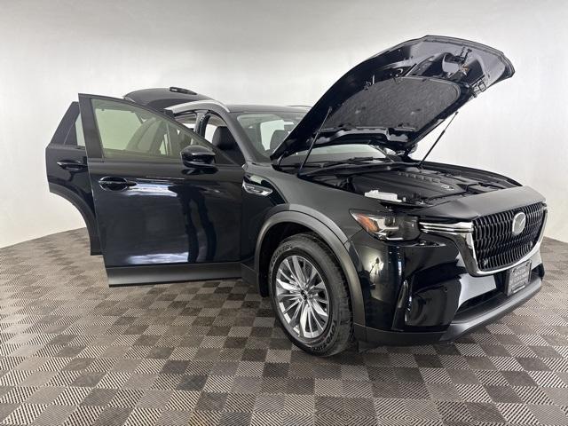 new 2025 Mazda CX-90 car, priced at $40,171