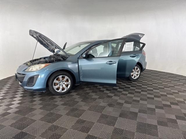 used 2011 Mazda Mazda3 car, priced at $6,200