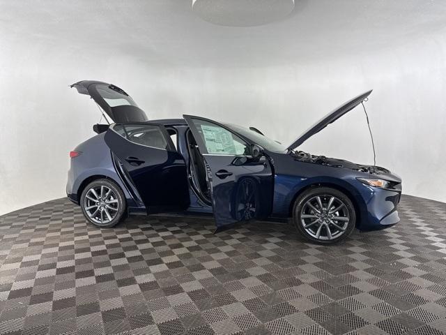 new 2026 Mazda Mazda3 car, priced at $28,100