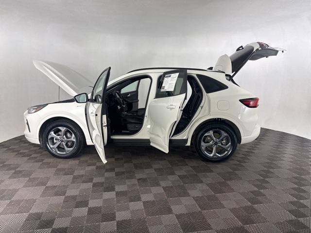 used 2024 Ford Escape car, priced at $20,200