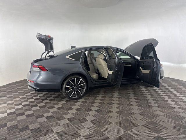 used 2025 Honda Accord Hybrid car, priced at $29,900