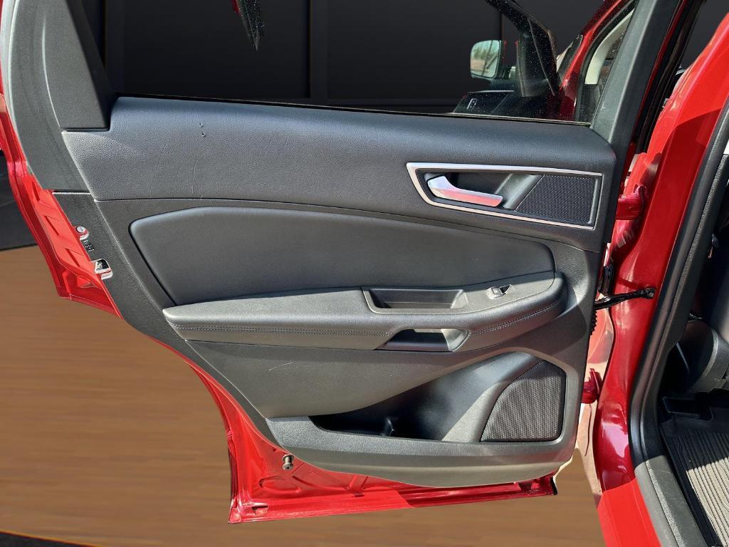 used 2022 Ford Edge car, priced at $24,895