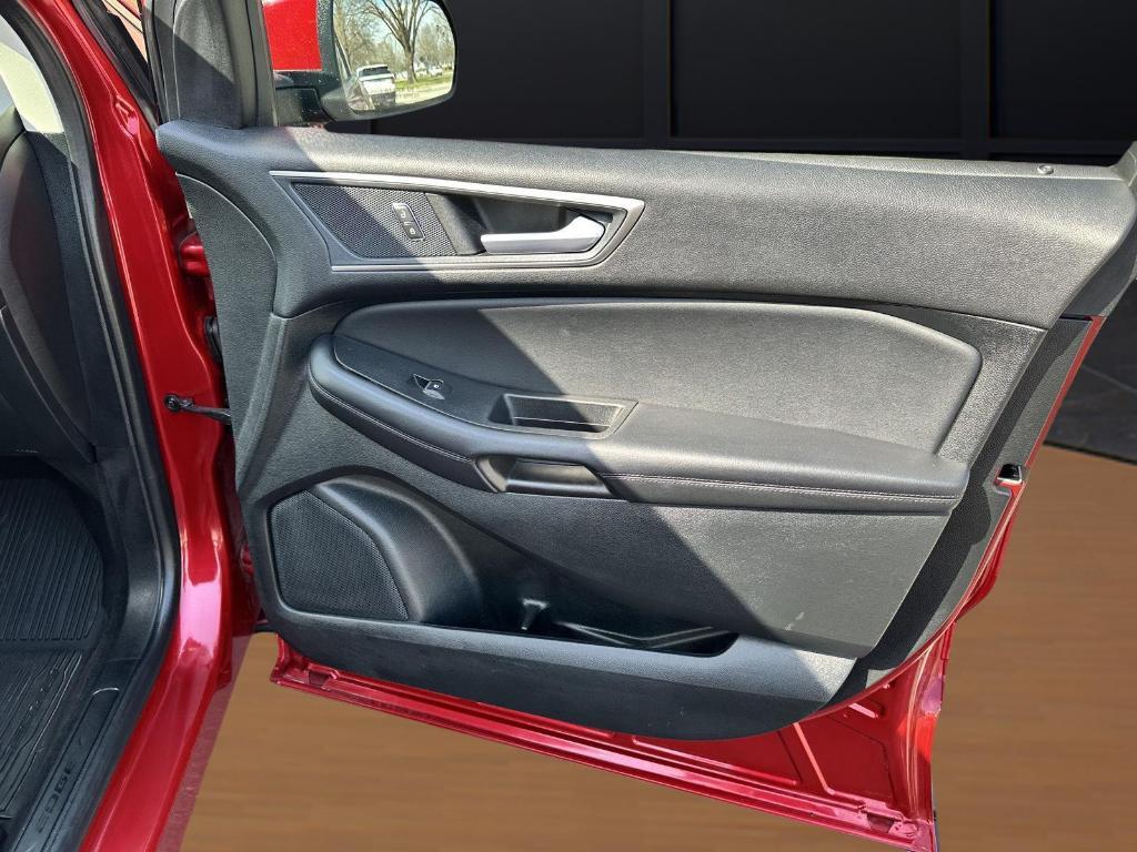 used 2022 Ford Edge car, priced at $24,895