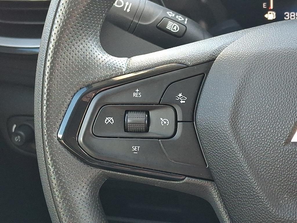 used 2025 Chevrolet TrailBlazer car, priced at $23,999