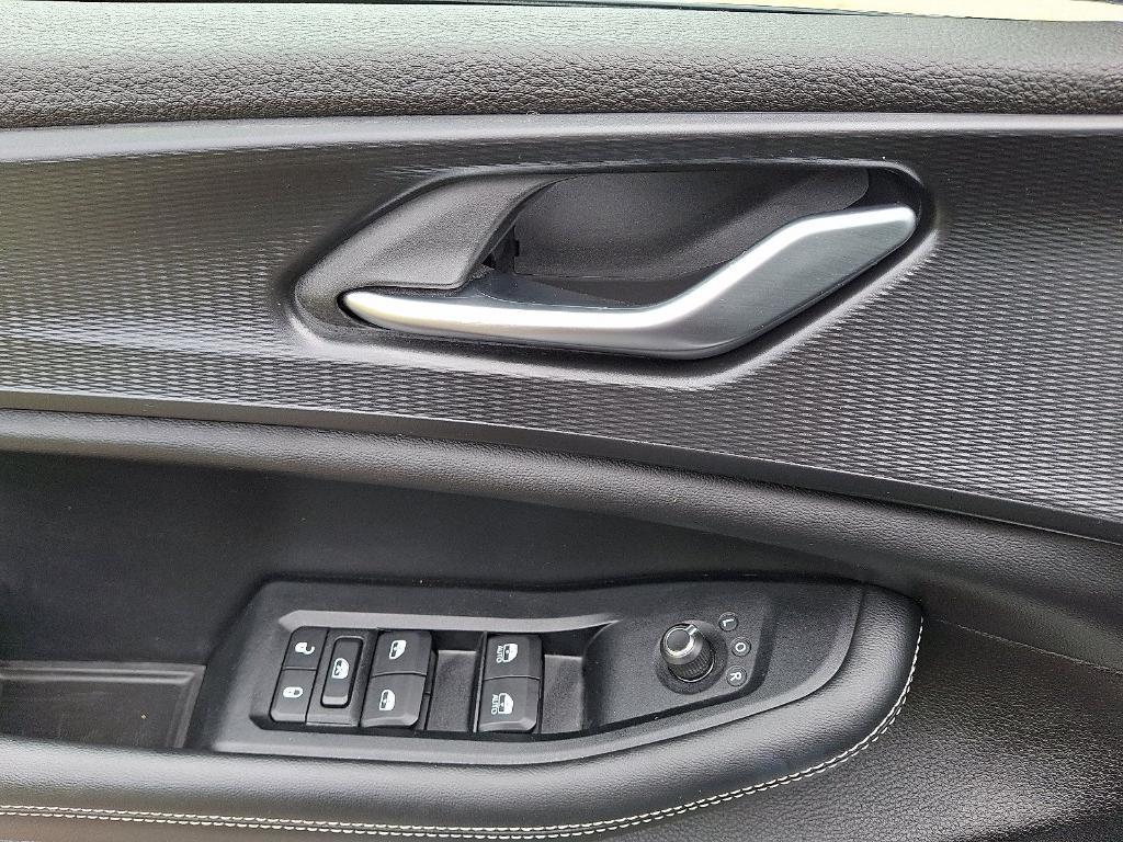 used 2023 Jeep Grand Cherokee car, priced at $30,243