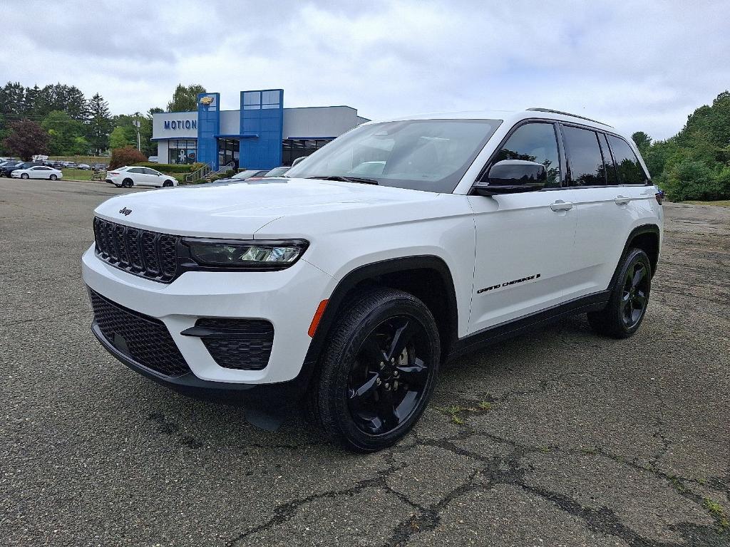 used 2023 Jeep Grand Cherokee car, priced at $30,243