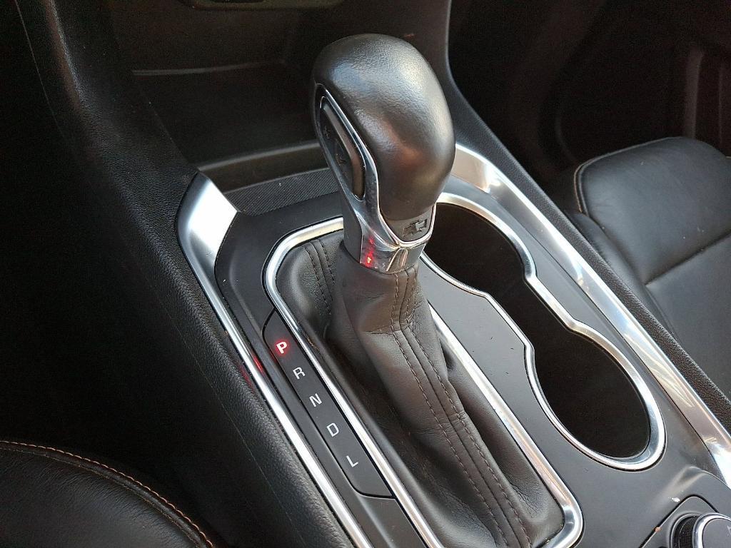 used 2021 Chevrolet Traverse car, priced at $25,995