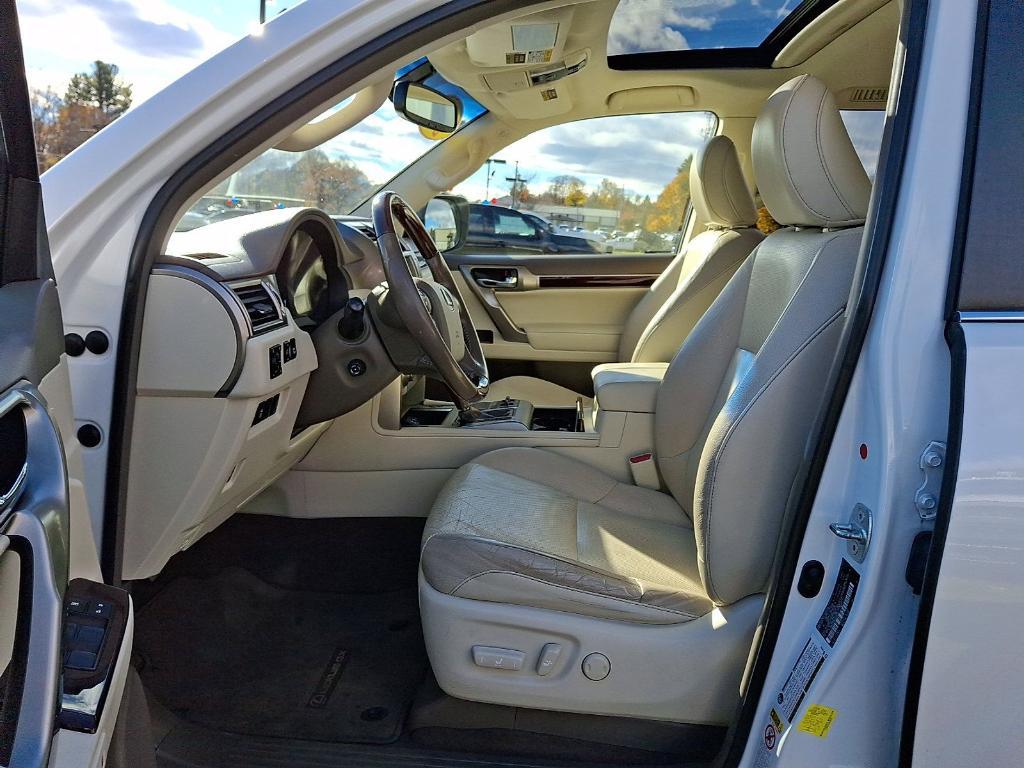 used 2017 Lexus GX 460 car, priced at $26,855