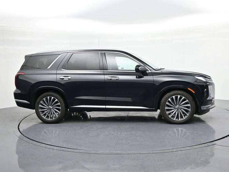 used 2024 Hyundai Palisade car, priced at $37,250