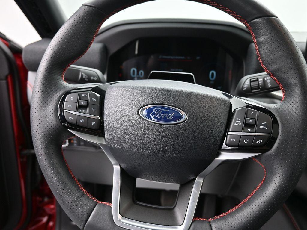 new 2025 Ford Explorer car, priced at $47,090