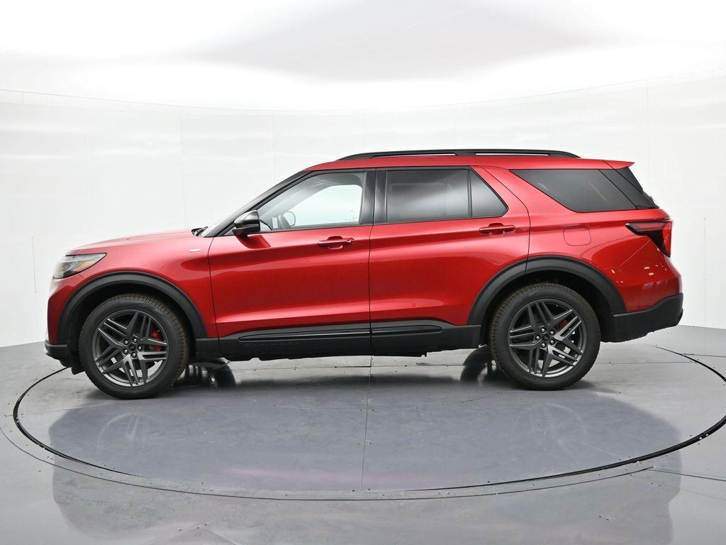 new 2025 Ford Explorer car, priced at $47,090