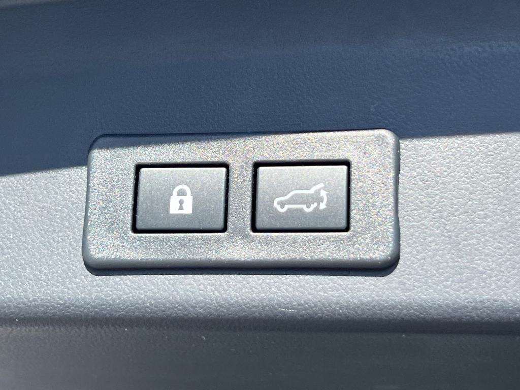 new 2026 Subaru Ascent car, priced at $39,989