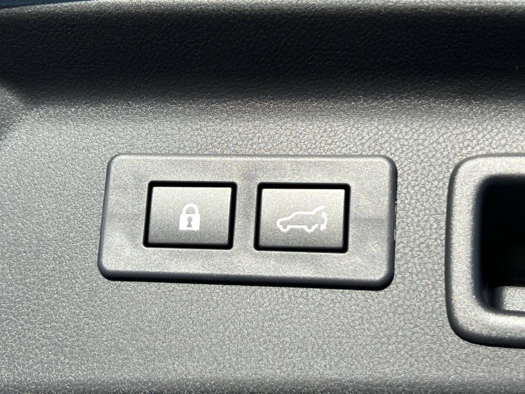 new 2025 Subaru Forester Hybrid car, priced at $40,462