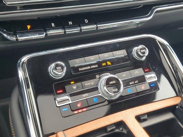 used 2024 Lincoln Navigator car, priced at $83,995