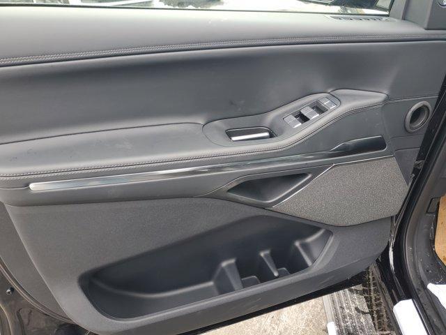 new 2025 Lincoln Navigator car, priced at $94,481