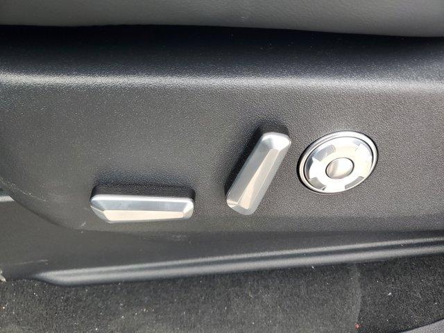 new 2026 Lincoln Navigator car, priced at $98,160