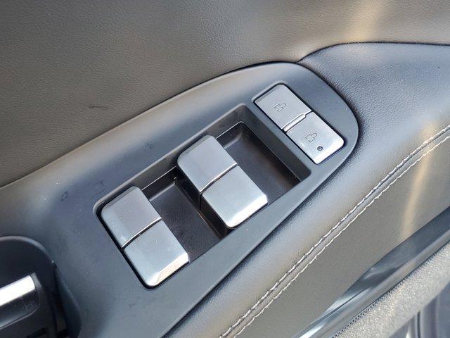 new 2025 Lincoln Navigator car, priced at $98,357