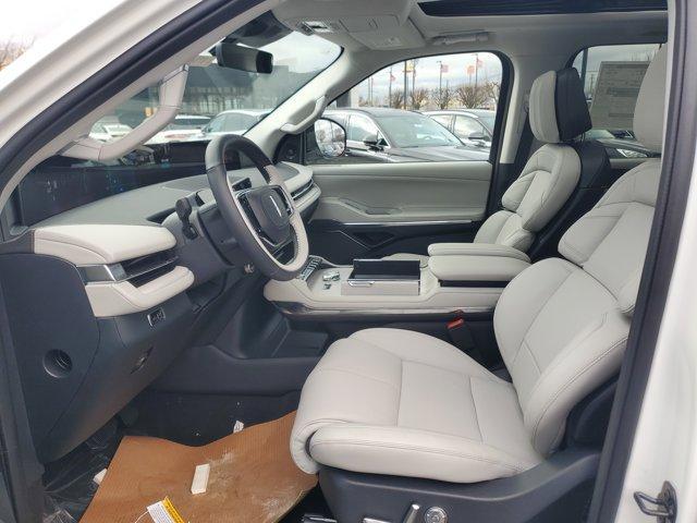 new 2026 Lincoln Navigator L car, priced at $101,944