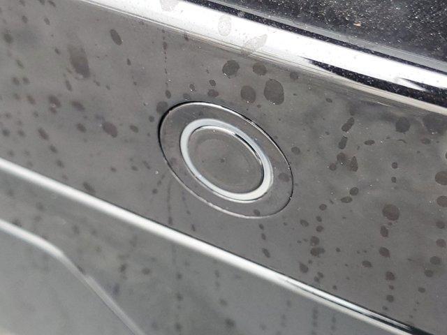 new 2025 Lincoln Navigator car, priced at $91,847