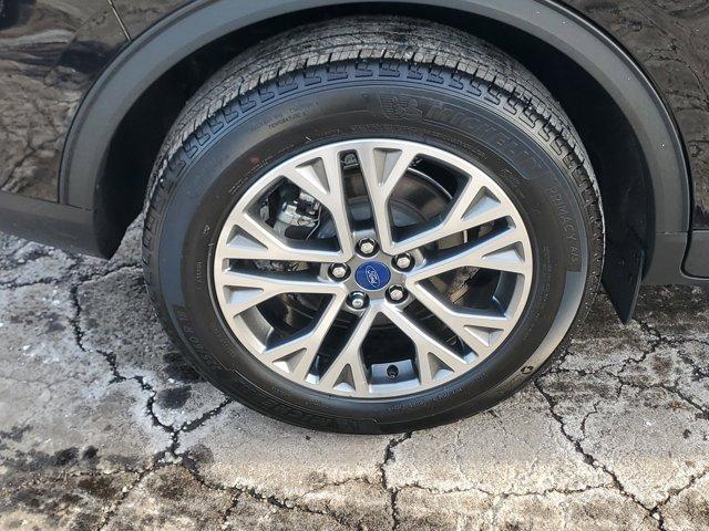 used 2022 Ford Escape car, priced at $23,995