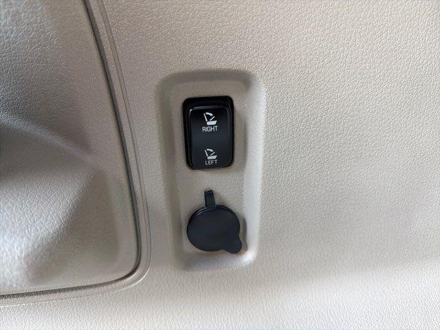 used 2013 Lincoln MKX car, priced at $13,950