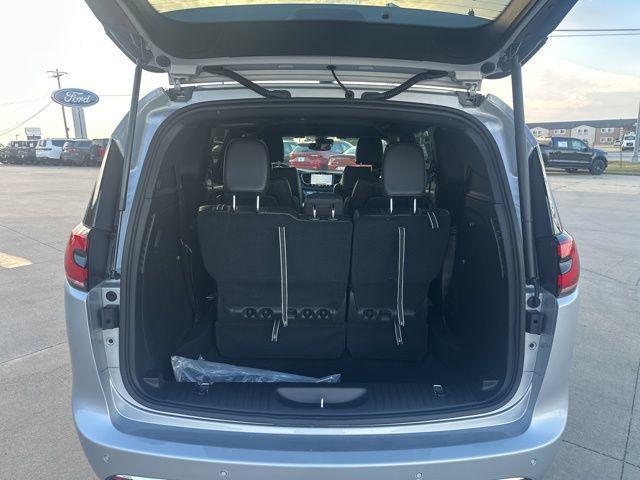 new 2026 Chrysler Pacifica car, priced at $40,500