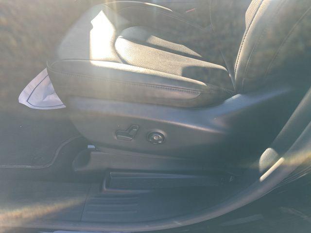 used 2025 Chrysler Pacifica Hybrid car, priced at $35,588