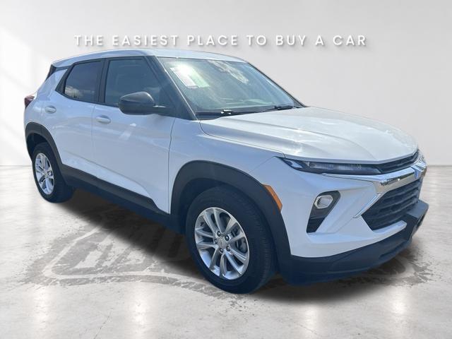used 2026 Chevrolet TrailBlazer car, priced at $22,856