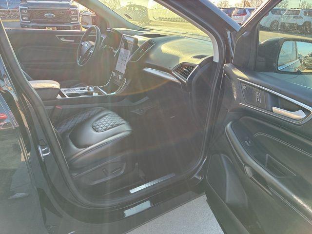 used 2024 Ford Edge car, priced at $27,988