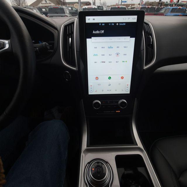 used 2024 Ford Edge car, priced at $27,500