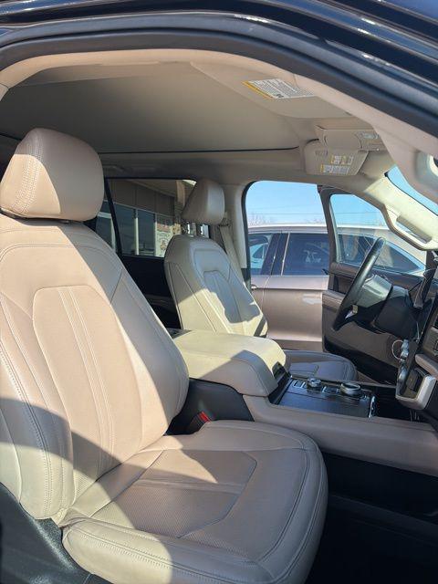 used 2024 Ford Expedition car, priced at $50,500