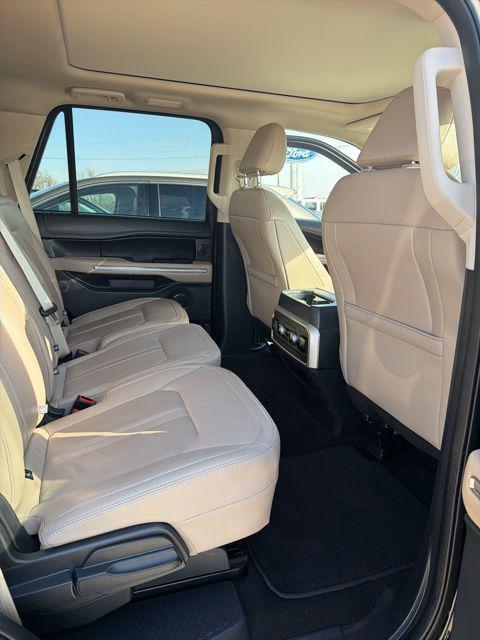 used 2024 Ford Expedition car, priced at $50,500