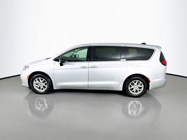 used 2024 Chrysler Pacifica car, priced at $25,749