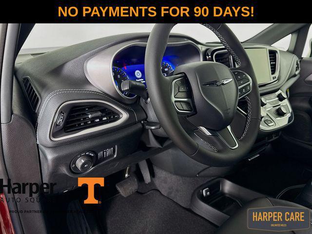 new 2026 Chrysler Pacifica car, priced at $40,157