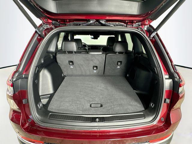 new 2025 Jeep Grand Cherokee car, priced at $49,241