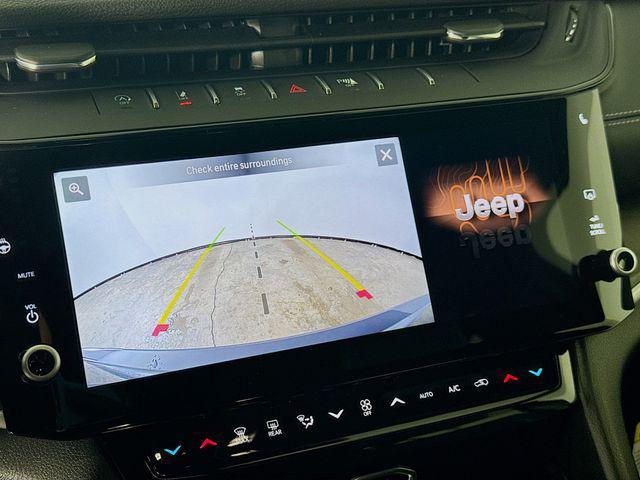 new 2026 Jeep Grand Cherokee car, priced at $49,725