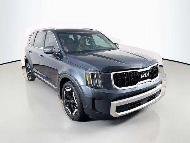 used 2024 Kia Telluride car, priced at $36,997