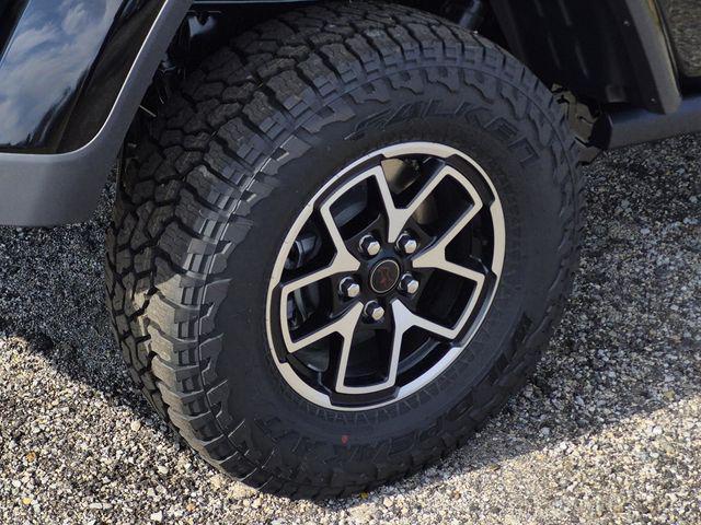 new 2026 Jeep Gladiator car, priced at $57,714