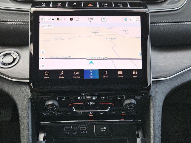 new 2025 Jeep Grand Cherokee car, priced at $43,385