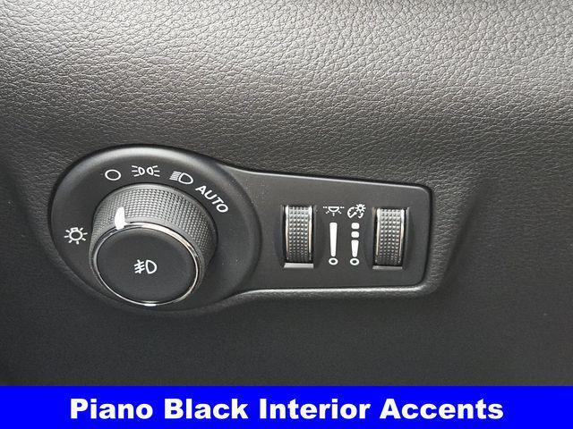 new 2026 Jeep Compass car, priced at $30,197